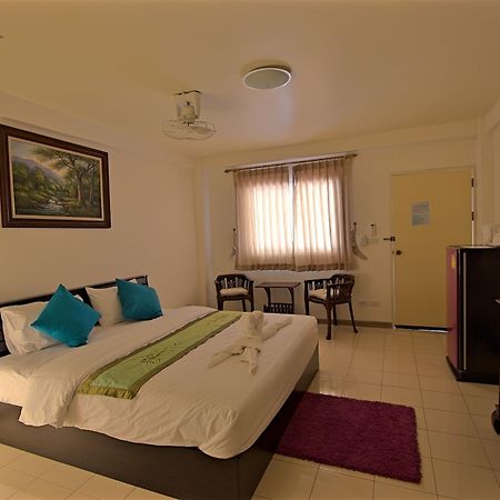 Charn Residence Банг Саен Экстерьер фото